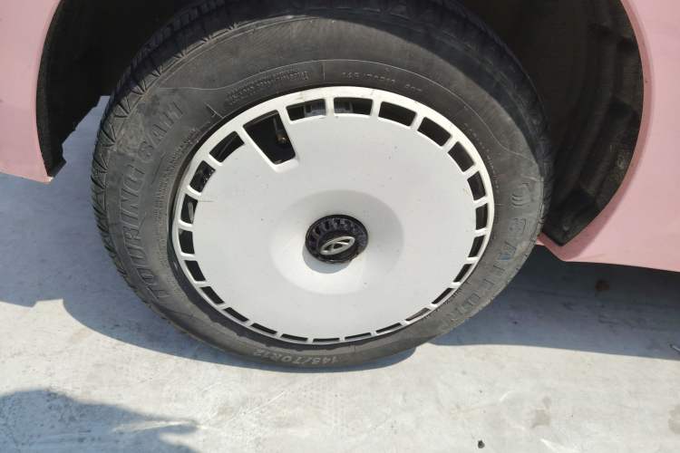 Used Chery QQ Ice Cream 2022 Taohuanxi Sweet Peach Edition Right Rear Wheel Hub