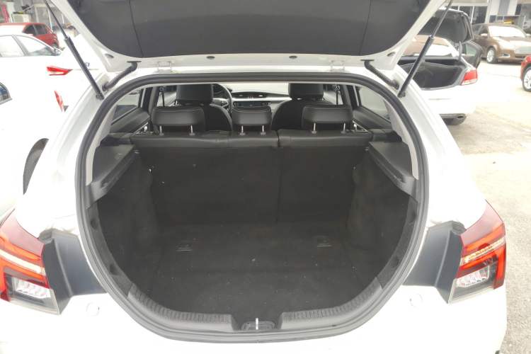 Used Geely Auto Vision S1 2019 Upgraded Model 1.5L Manual Elite Version
