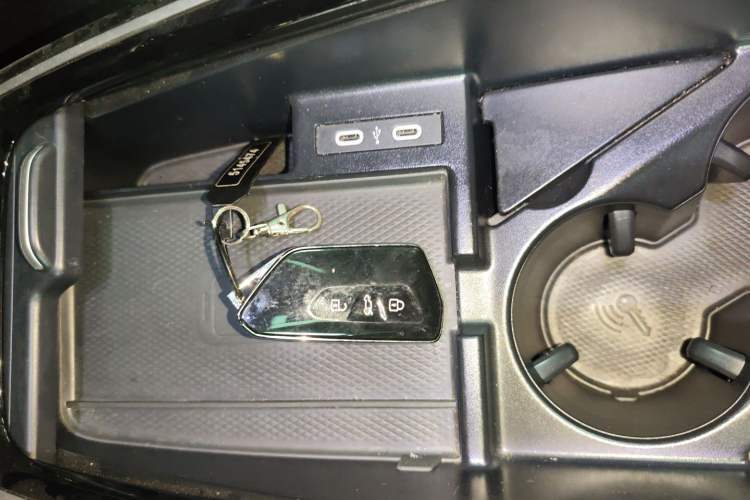 Used Volkswagen ID.6 CROZZ 2022 Long-Range PRO Edition