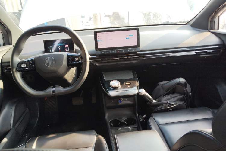 Used MG 4 EV 2022 425 km Fashion Edition Interior 2