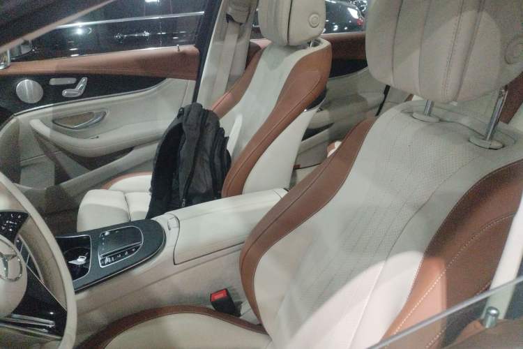 Used Mercedes-Benz E-Class 2022 Second Facelift E 300 L Fashion Edition Left Front Seat