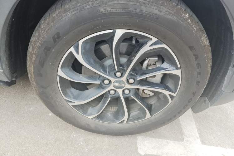 Used Lincoln Nautilus 2025 2.0T Four-Wheel Drive Luxury Edition Right Front Wheel Hub