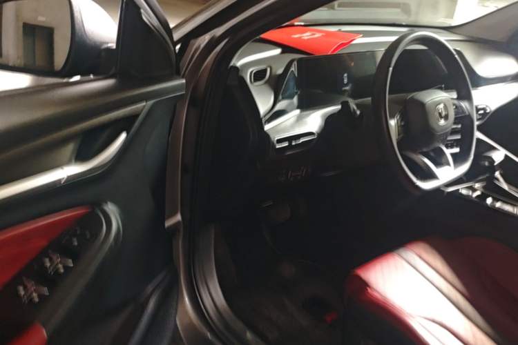 Used CHANGAN Eado 2021 PLUS Blue Whale NE 1.4T GDI DCT Prestige Model
