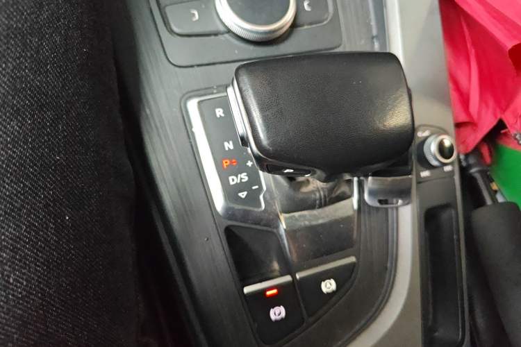 Used Audi A4L 2017 Plus 40 TFSI Ambition Model