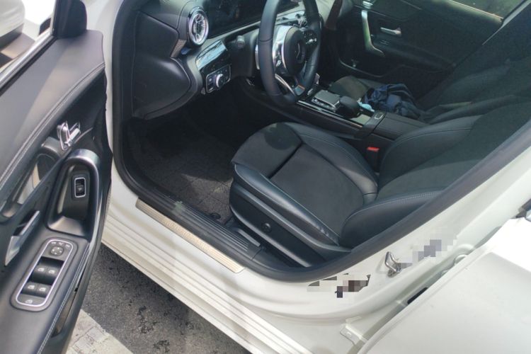 Used Mercedes-Benz A-Class 2022 Revised Version A 200 L Sport Sedan Fashionable Style Driver Seat