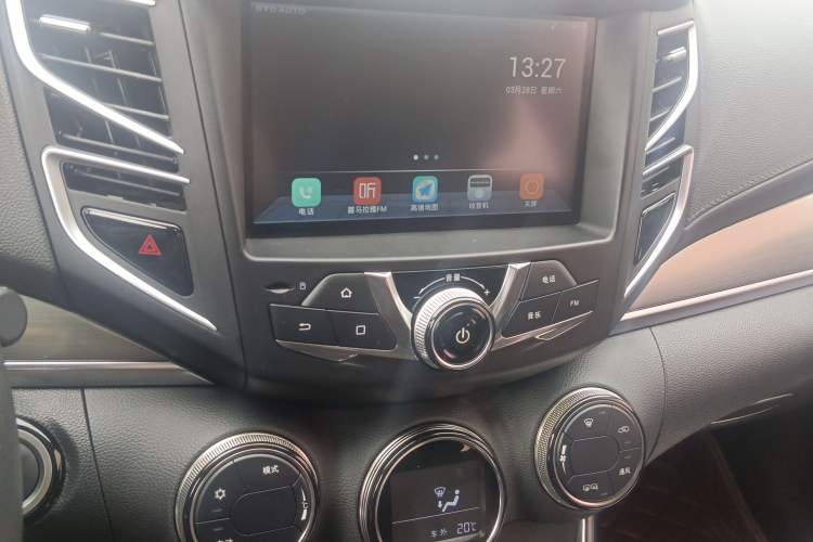 Used BYD Song 2018 1.5TI Manual Smart Connect Enjoyment Model Audio And AC Panel