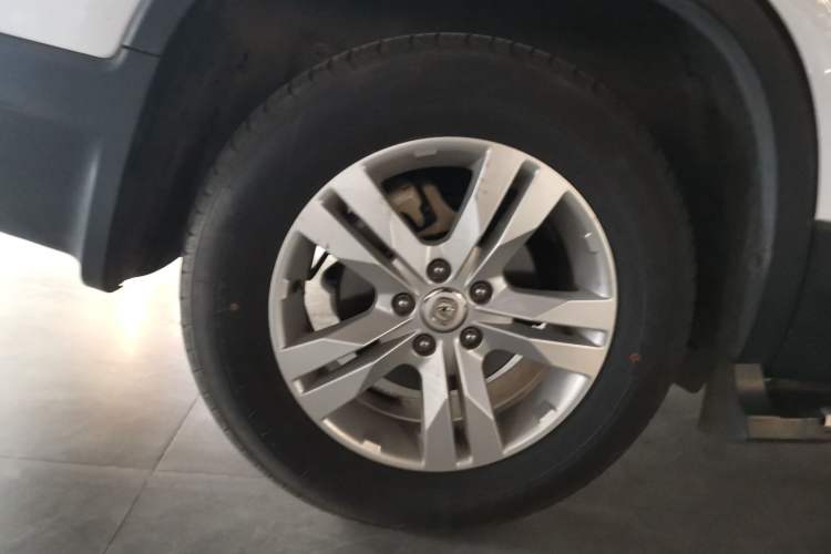 Used CHANGAN CS75 2017 Shangkui Edition 1.5T Automatic Fengxiang Model
