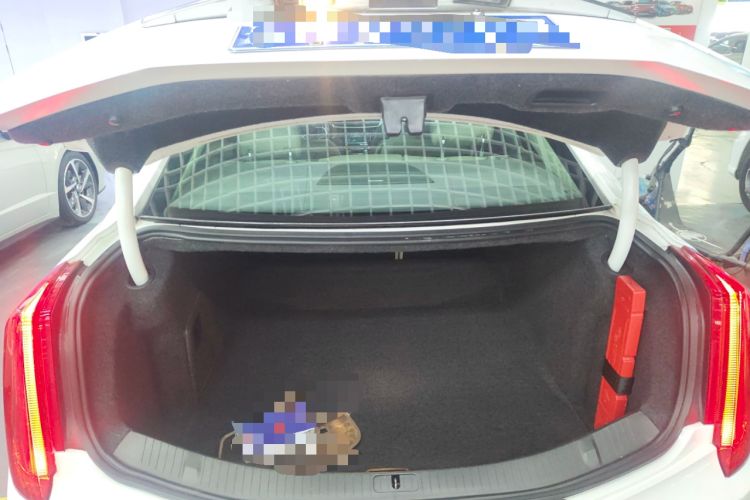 Used Cadillac XTS 2015 28T Comfort Model Trunk