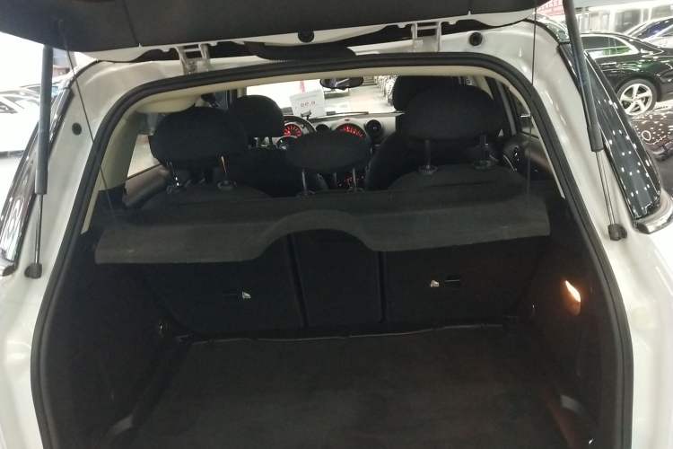 Used MINI Countryman 2016 1.6T COOPER ALL4 Fun Equipment Enthusiast Trunk