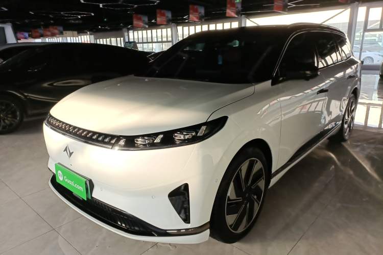 Used Dongfeng eπ eπ008 2024 210Max Range-Extended Version 6 Seats