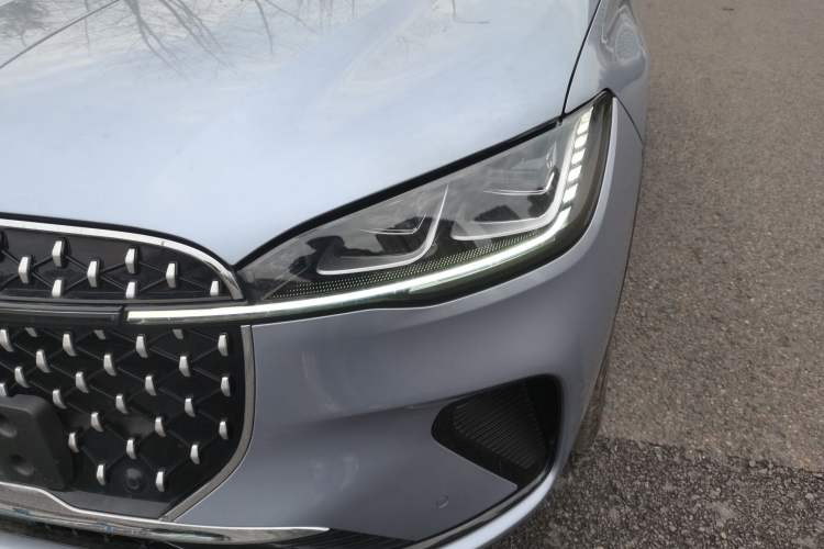 Used Lincoln Corsair 2023 2.0T Two-Wheel-Drive Luxury Edition