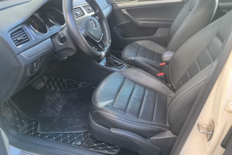 Used Volkswagen Lavida 2017 1.6L Automatic Comfort Edition Left Front Seat