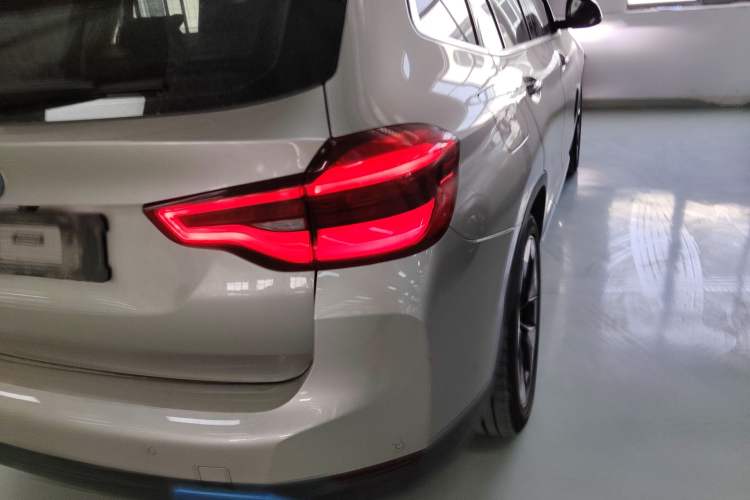 Used BMW iX3 2021 Leading Type