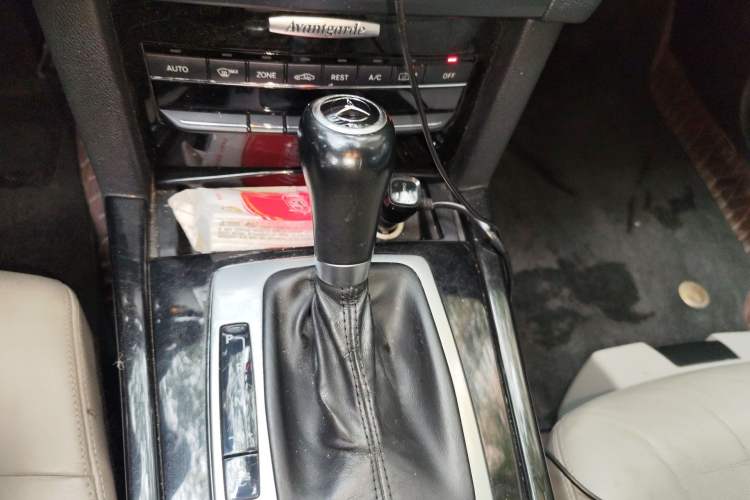 Used Mercedes-Benz E-Class 2011 E 260 L CGI Fashion Model
