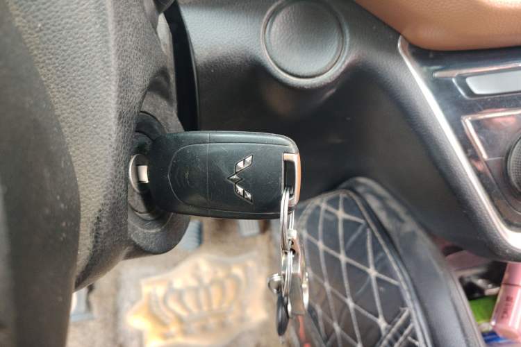 Used Wuling Hongguang S3 2018 1.5L Manual Luxury Model China V Standard
