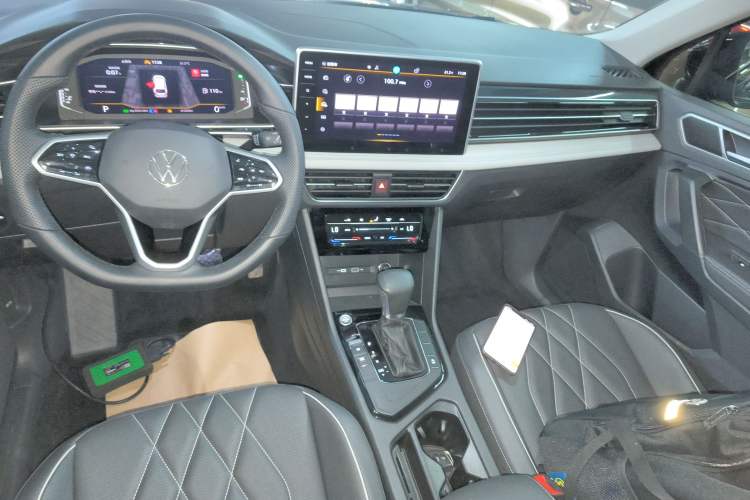 Used Volkswagen Tiguan L 2023 Revised Version 330TSI Automatic Two-Wheel Drive Smart Enjoyment Edition
