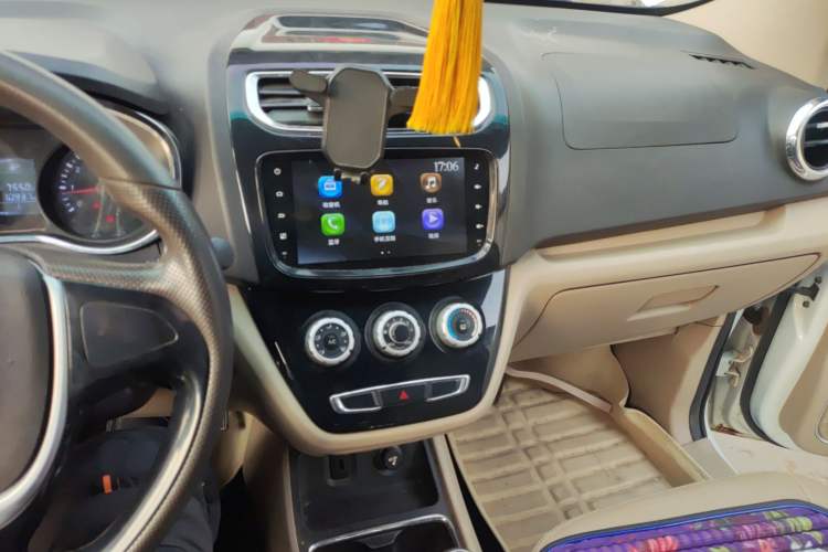 Used Jinbei 750 2016 1.5L Flagship Edition