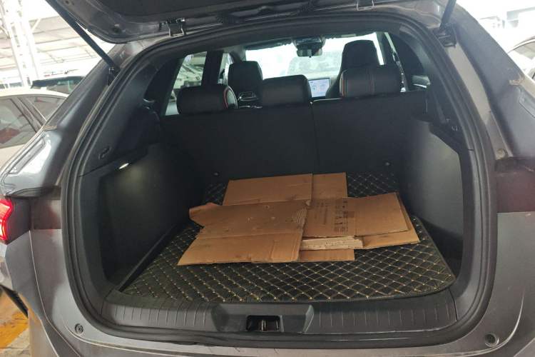 Used BYD Song PLUS New Energy 2024 Honor Edition EV 520km Premium Model
