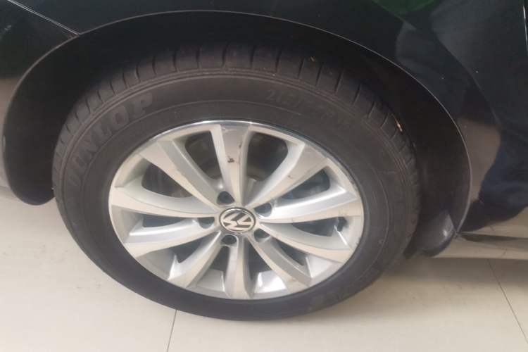 Used Volkswagen Magotan 2015 1.8TSI Advanced Model Exterior 5