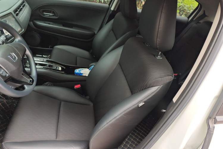 Used Honda Vezel 2020 220 TURBO CVT Luxury Edition
