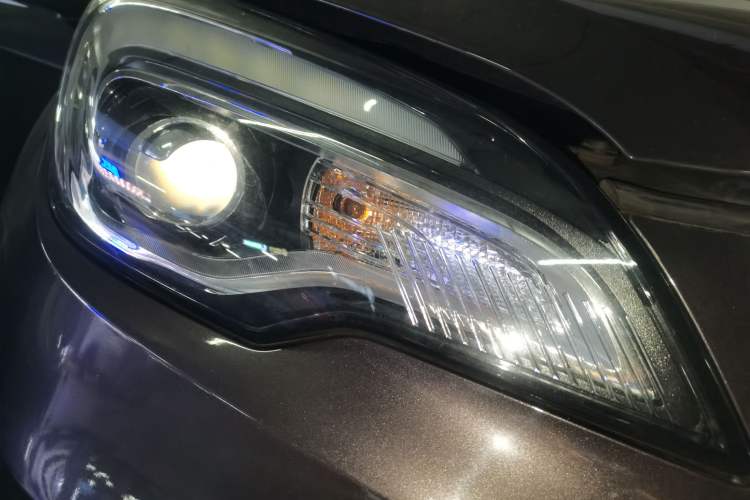 Used Buick Envision 2017 20T Two-Wheel Drive Elite Version
