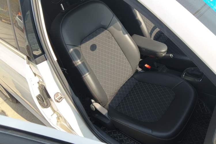 Used Skoda Rapid 2019 1.5L Automatic Comfort Edition China VI Standard