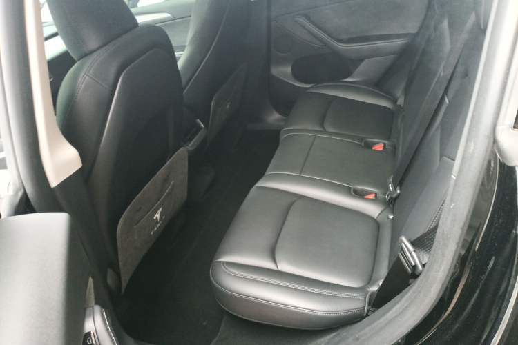 Used Tesla Model Y 2023 Rear-Wheel-Drive Version