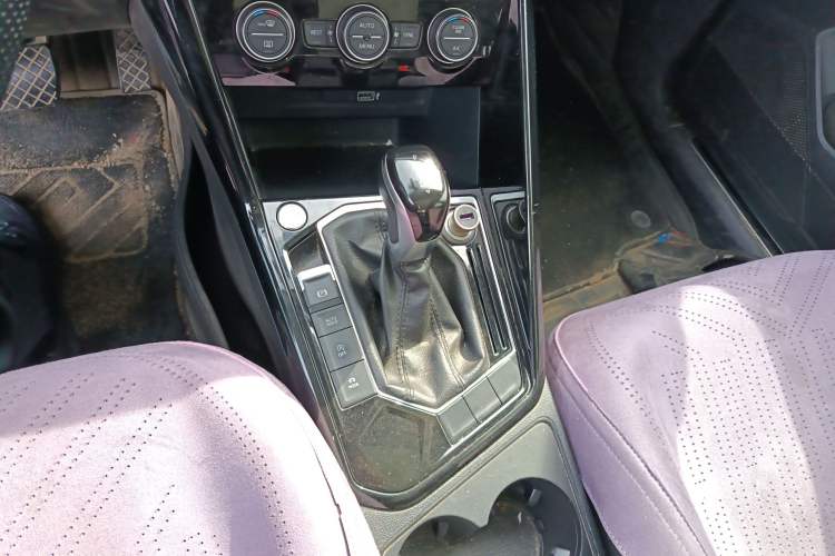 Used Volkswagen Tayron 2019 330TSI Two-Wheel-Drive Luxury Plus China VI Standard
