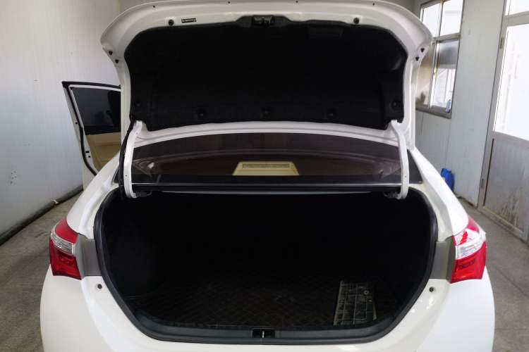 Used Toyota Corolla 2014 1.6L CVT GL-i Leather Edition