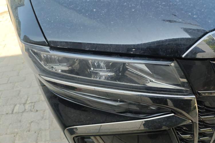 Used Toyota Alphard 2023 Dual-Motor 2.5L Premium Golden Edition