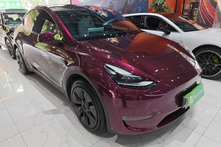Used Tesla Model Y 2023 Long-Range All-Wheel-Drive Version