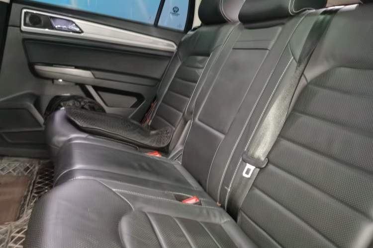 Used Volkswagen Teramont 2017 380TSI Four-Wheel Drive Luxury Edition Left Rear Seat