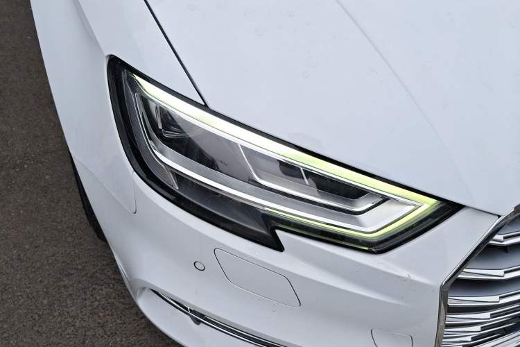 Used Audi A3 2020 Limousine 35 TFSI Sporty Version China VI Right Front Headlight