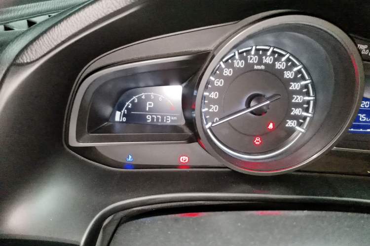 Used Mazda Mazda 3 Axela 2017 Sedan 1.5L Automatic Luxury Model China VI Standard