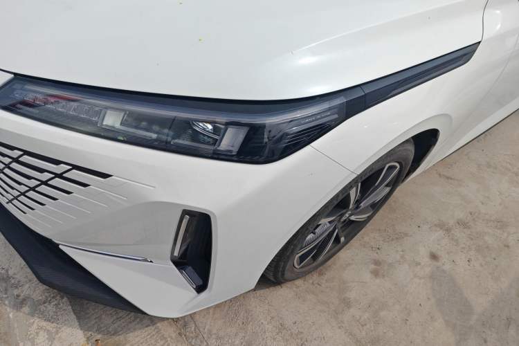 Used CHANGAN Eado DD 2023 Blue Whale NE 1.5T GDI DCT Navigation Model Left Front Headlight