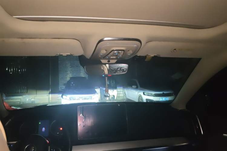 Used BYD Tang 2019 2.0T Automatic SmartConnect Prestige 7-Seater China VI Standard