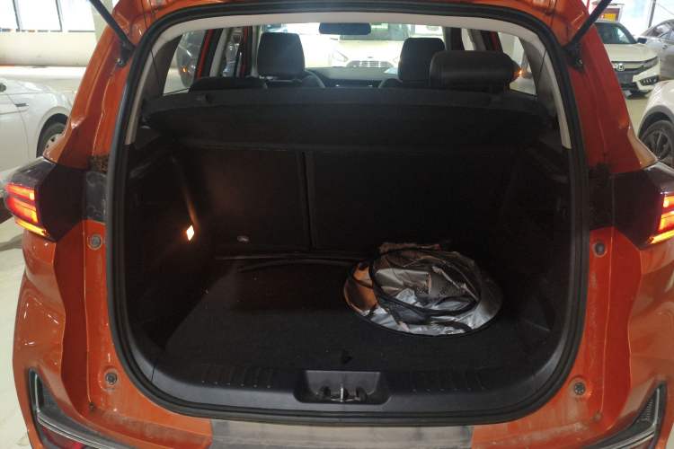 Used Changan CS15 2019 1.5L Automatic Flagship Version China VI Standard
