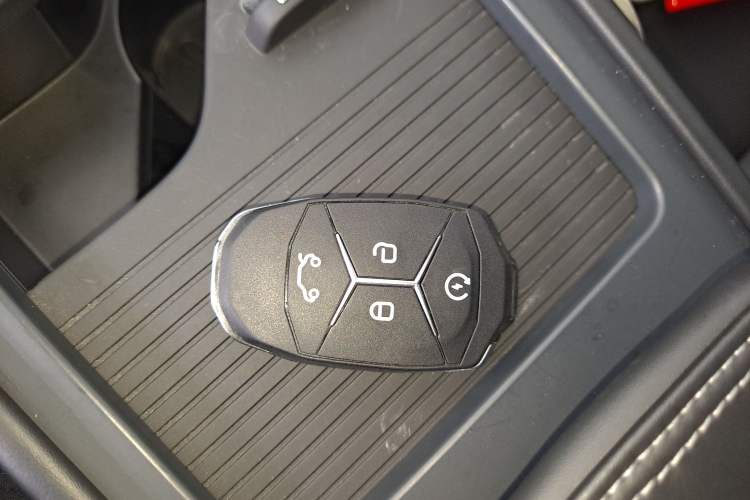 Used Lynk & Co 03 2022 1.5TD DCT JingPro Vehicle Key