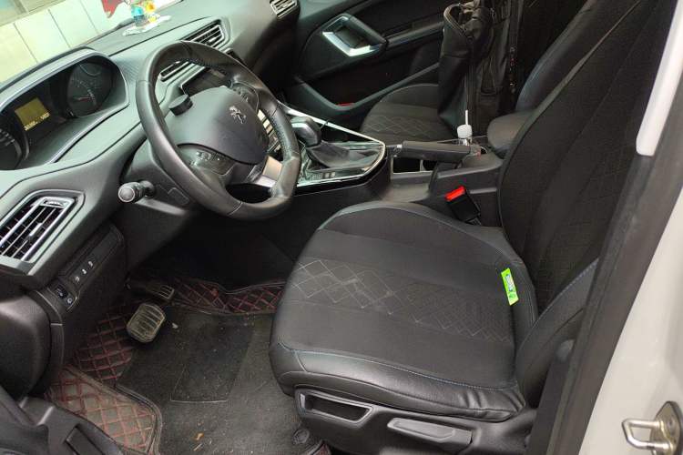 Used Peugeot 308 2016 230THP Automatic Luxury Edition Left Front Seat