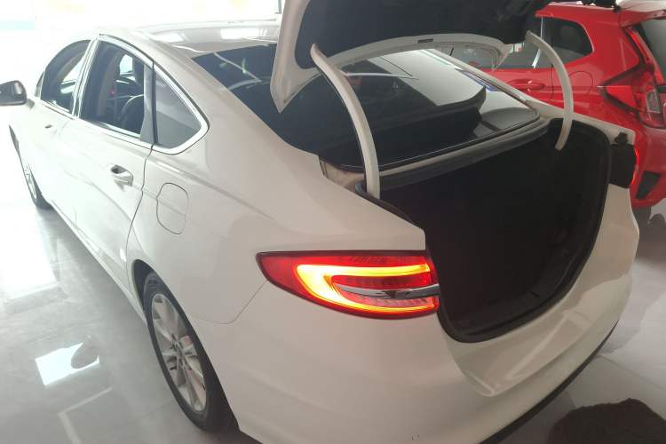 Used Ford Mondeo 2017 EcoBoost 180 Stylish Model
