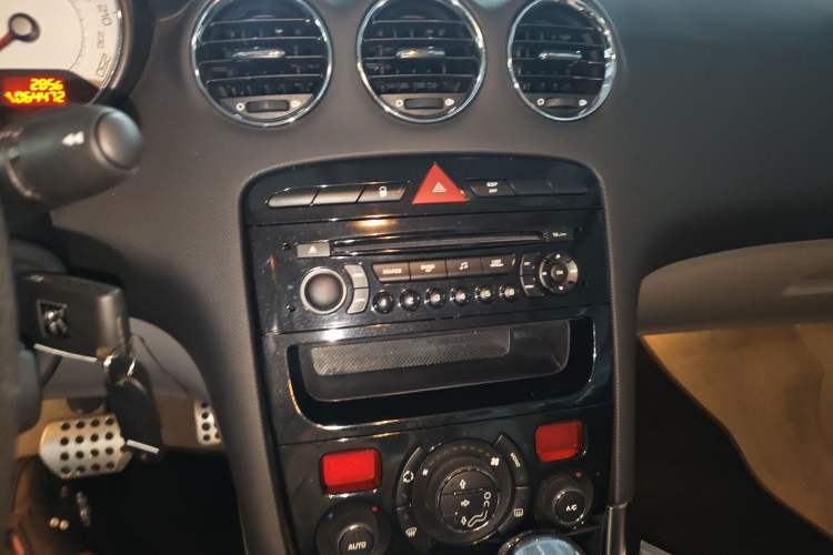 Used Peugeot 308 2009 1.6T CC Automatic Fashion Edition
