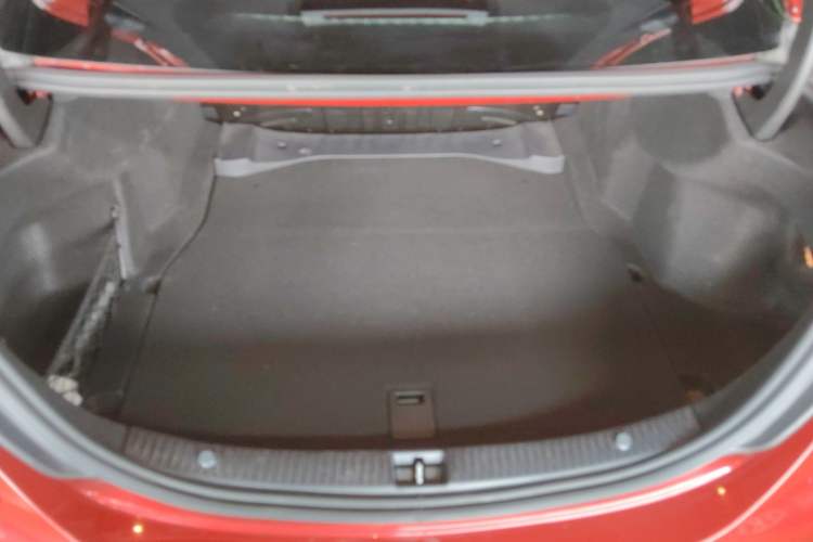 Used Mercedes-Benz C-Class 2019 C 180 L Fashion Edition Sport Version Trunk