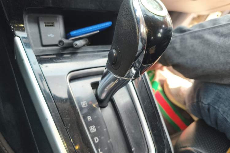 Used Nissan Sylphy 2018 1.6XV CVT Deluxe Edition Gear Lever