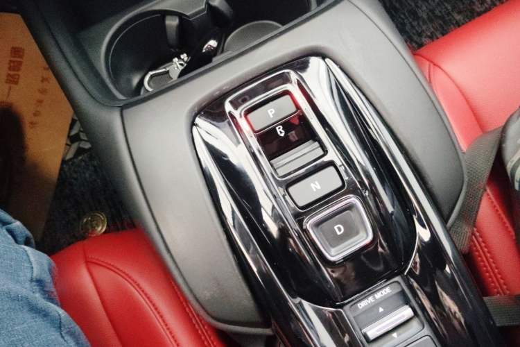 Used Honda HR-V 2023 2.0L eHEV Dynamic Speed Version
