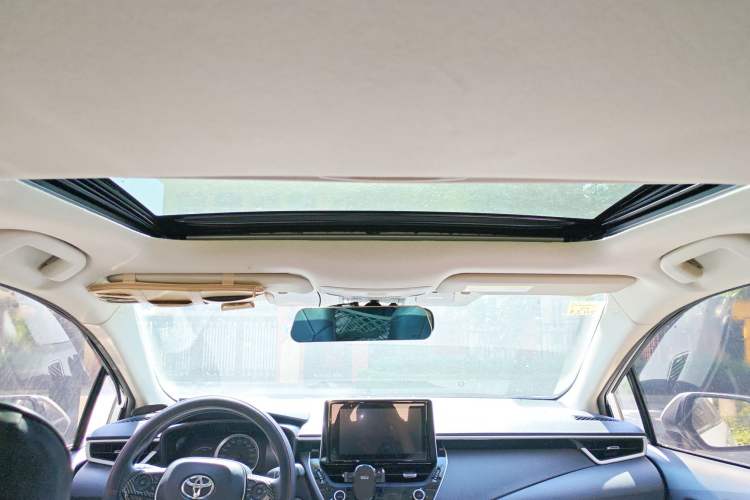 Used Toyota Corolla 2021 Dual-Motor 1.8L E-CVT Elite Edition Headliner