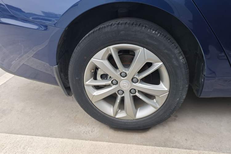 Used Geely Auto Emgrand GL 2021 UP 1.4T CVT Leading Edition Right Rear Wheel Hub