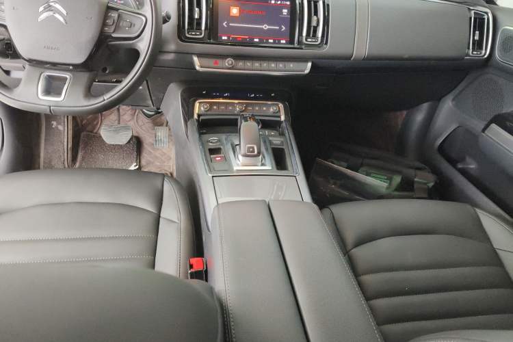 Used Citroen C6 2021 400THP Comfort Edition
