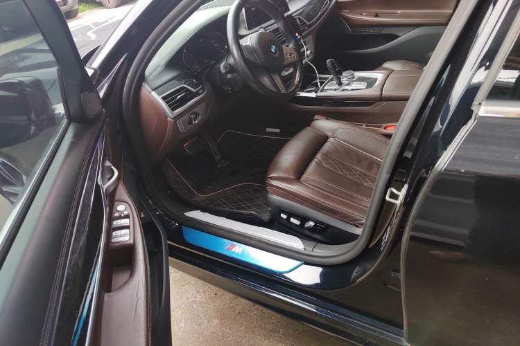 Used BMW 7 Series 2019 Restyled 730Li M Sport Package Left Front Seat