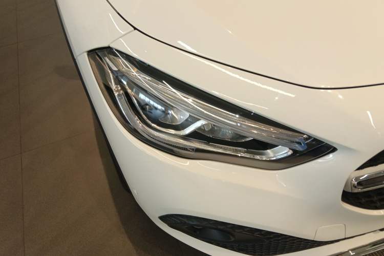 Used Mercedes-Benz GLA 2022 Facelifted GLA 200 Exterior 3