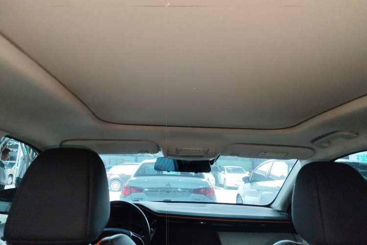 Used Dongfeng Aeolus Yixuan MAX 2021 1.5T Super Cool Trendy Dad Edition Headliner